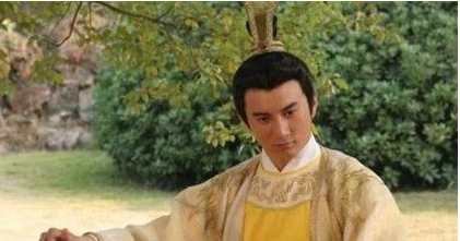 李煜一生有什么文学成就？李煜对词的发展有哪些贡献？